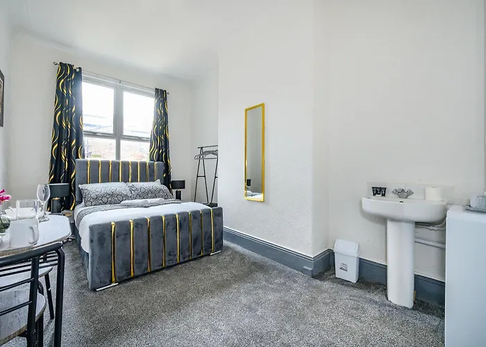 *Rg7H*For Your Relaxed & Cosy Free Parking